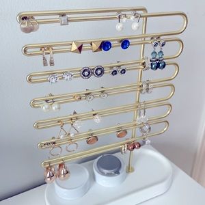 FREE Jewelry Gift with any Bundle of 2x or more items